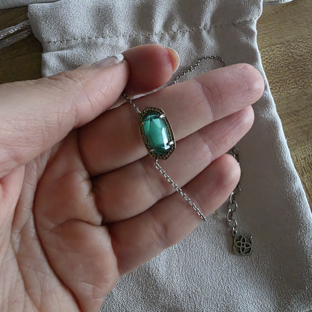 Kendra Scott Silver and Green Pendant Necklace